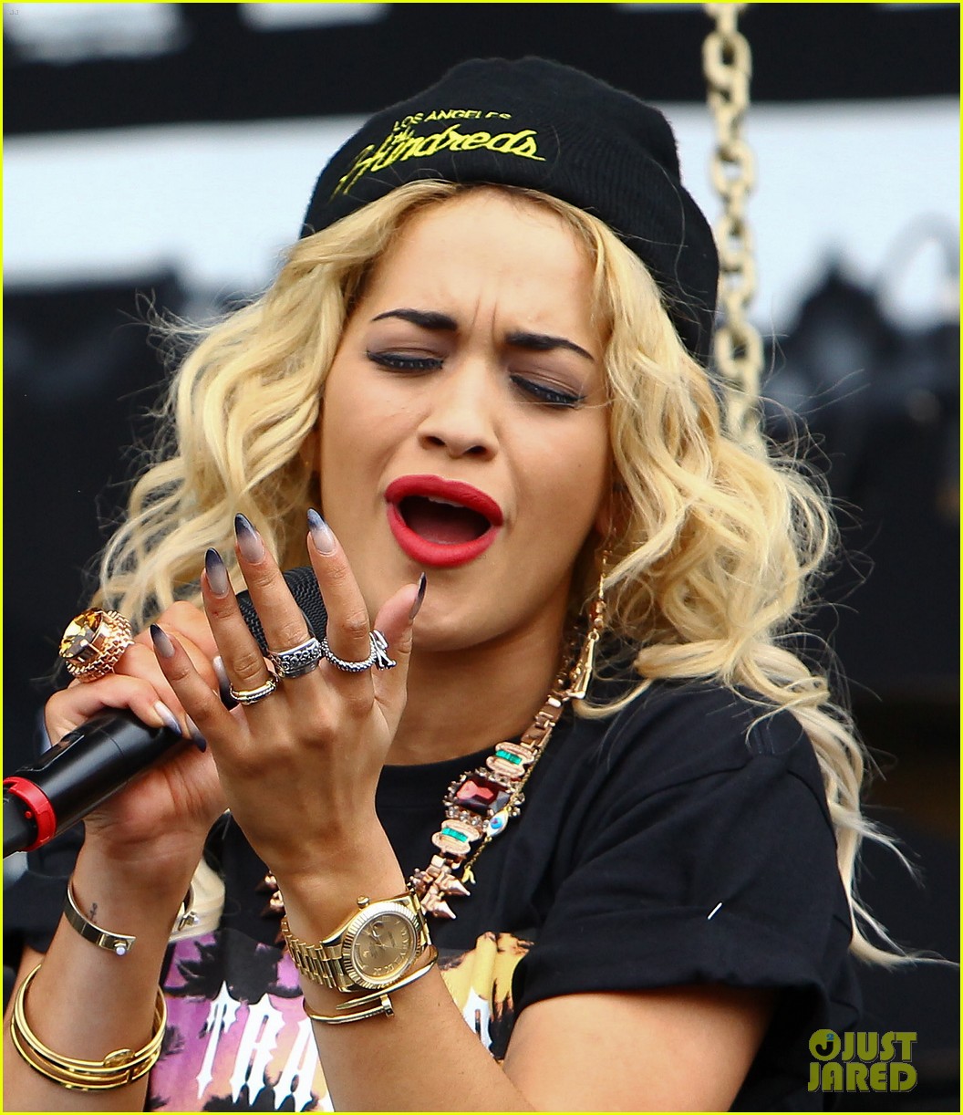 rita-ora-barclaycard-festival-03